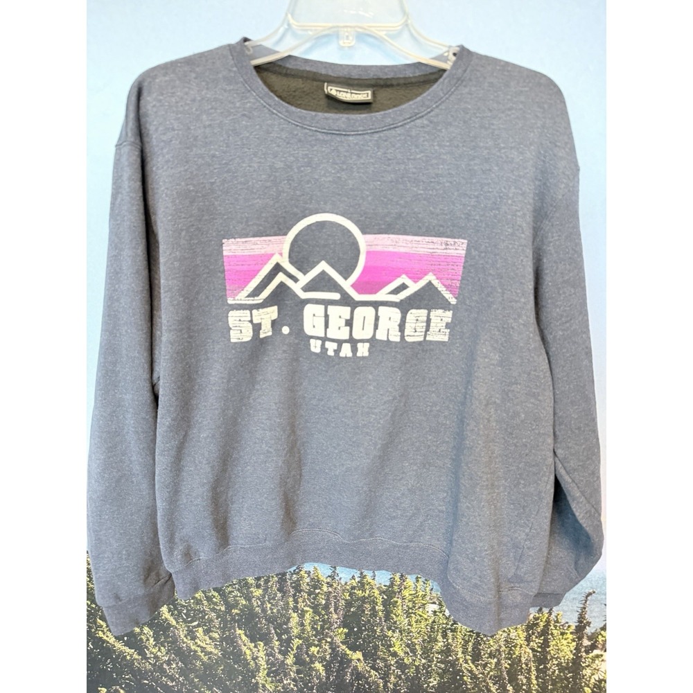 St. George Utah Sweatshirt Gifts Crew Neck Shirt Long Crewneck Women Mountian